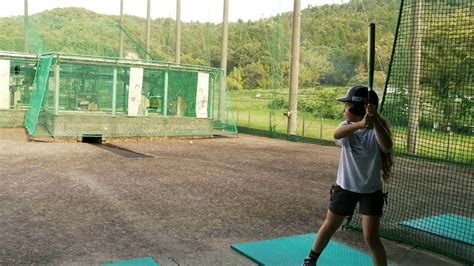 バッティングセンター 広島: 野球の夢と現実の交差点