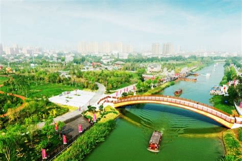  Cangzhou Grand Canal - En historisk vattenväg med fascinerande landskap!