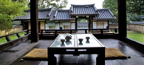  Haemjiwon Traditional Korean House: A Glimpse into Historical Elegance and Everyday Life!