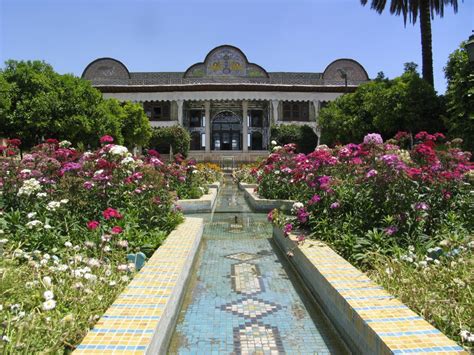  Narenjestan Garden! A Citrus Scented Paradise in Mashhad