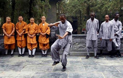 Shaolin Temple Ruiner en ödesmättare av kungfu-historia och spirituell uppvaknande!